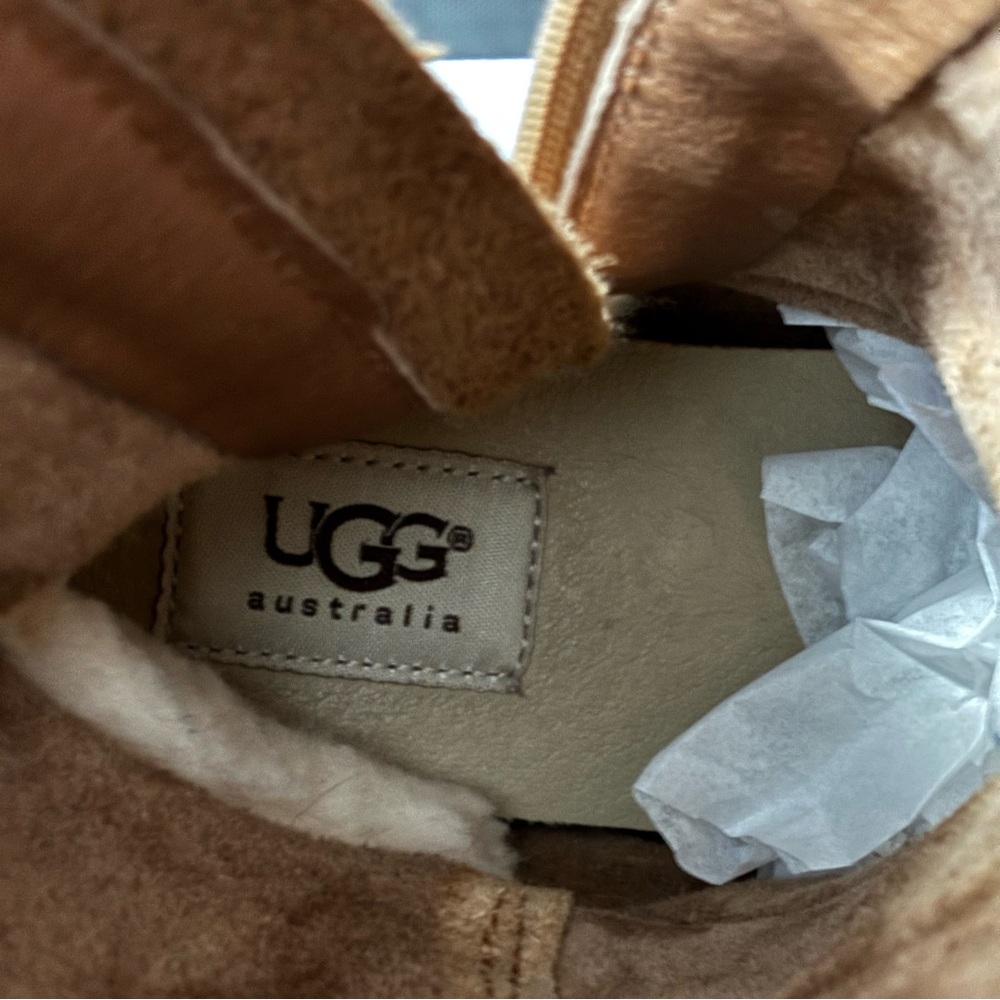 UGG Mammoth Suede Fringed Boots Size 6 M - Picture 8 of 11